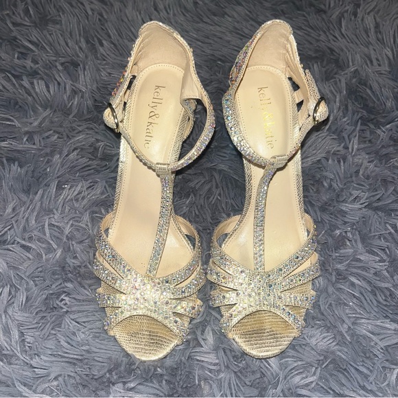 Kelly & Katie heels 👠 - Picture 2 of 12